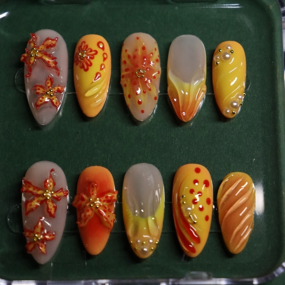 flame lily inspired handmade presson nails - Picture 1 of 5